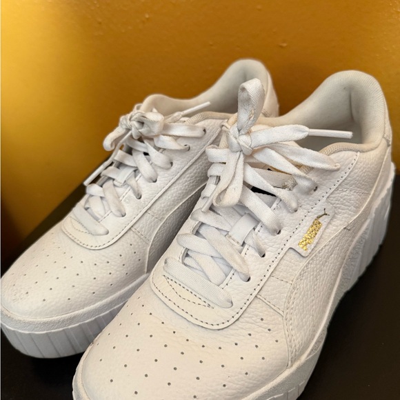 PUMA White 8.5 White Sneakers - gently worn - Picture 3 of 5